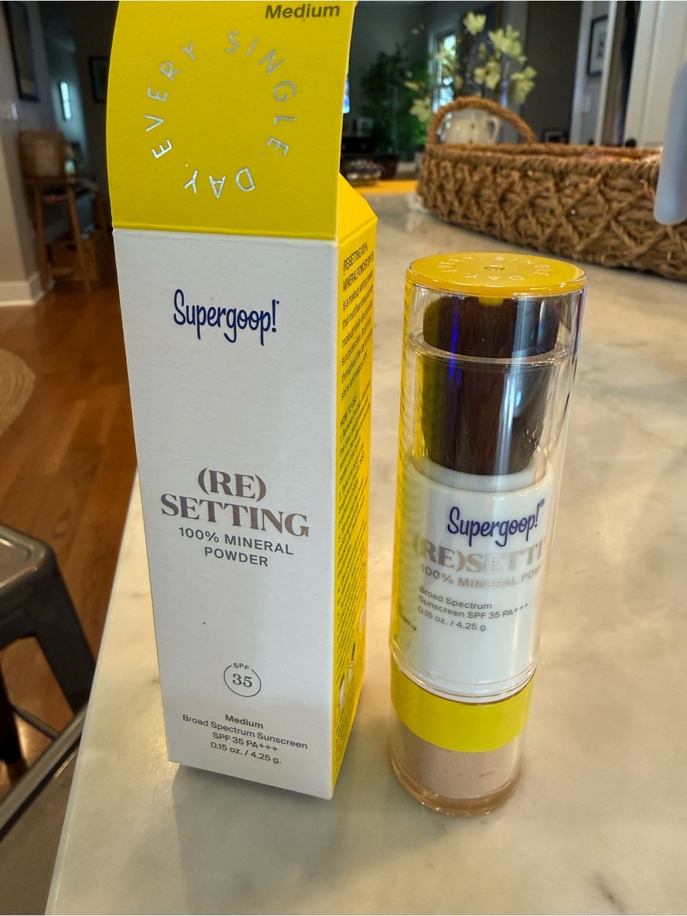 Supergoop! (Re)setting Face Powder with Brush - Picture 2 of 14